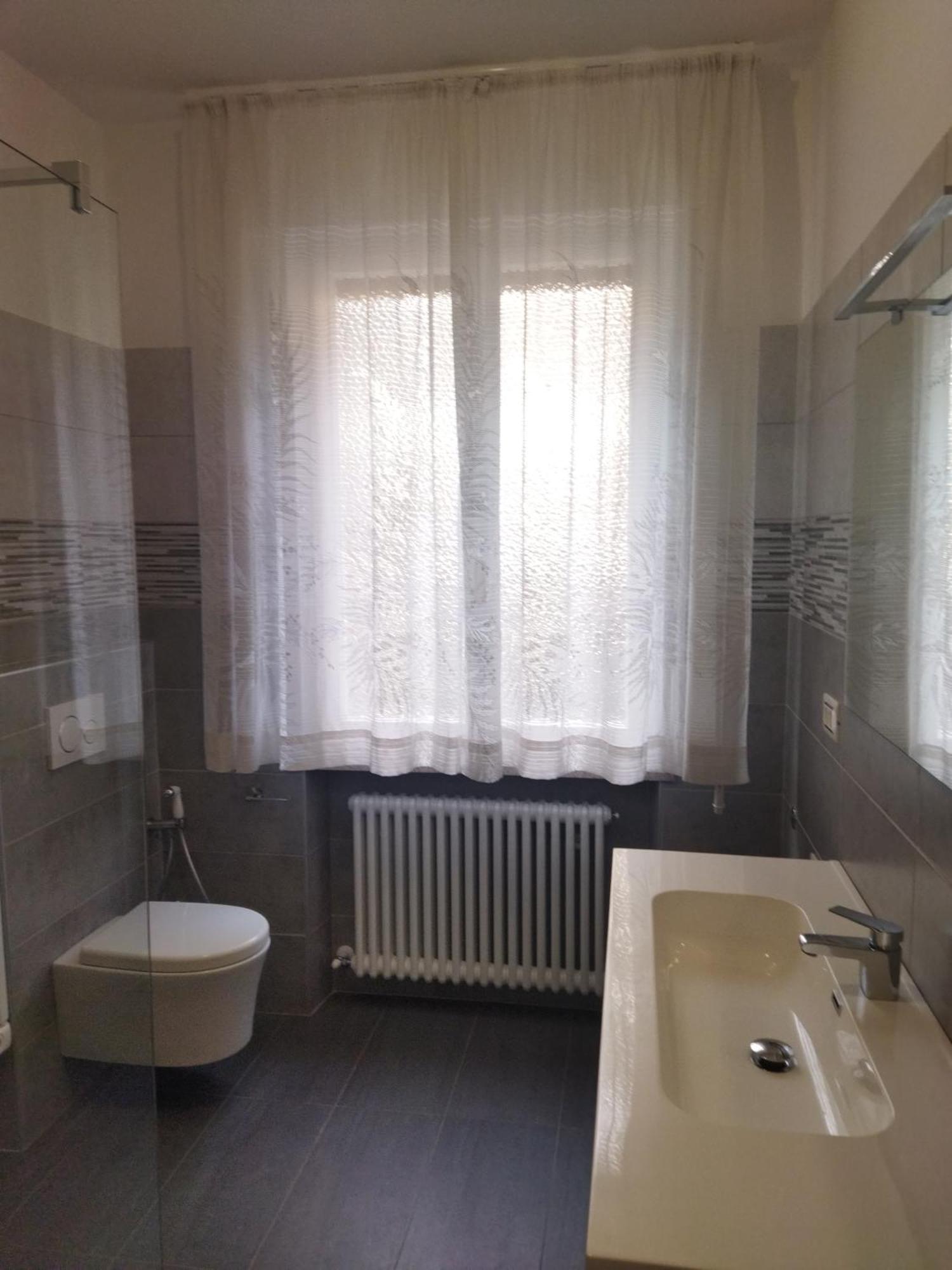 Rose Garden House Wi-Fi Apartment Riva del Garda Luaran gambar