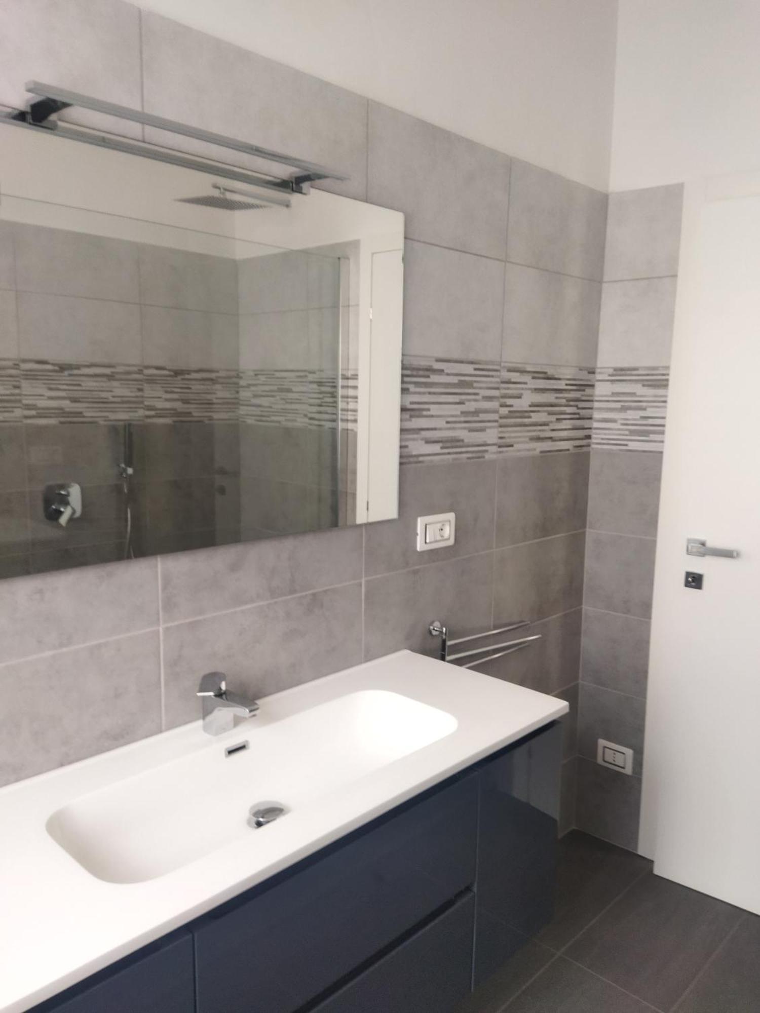 Rose Garden House Wi-Fi Apartment Riva del Garda Luaran gambar
