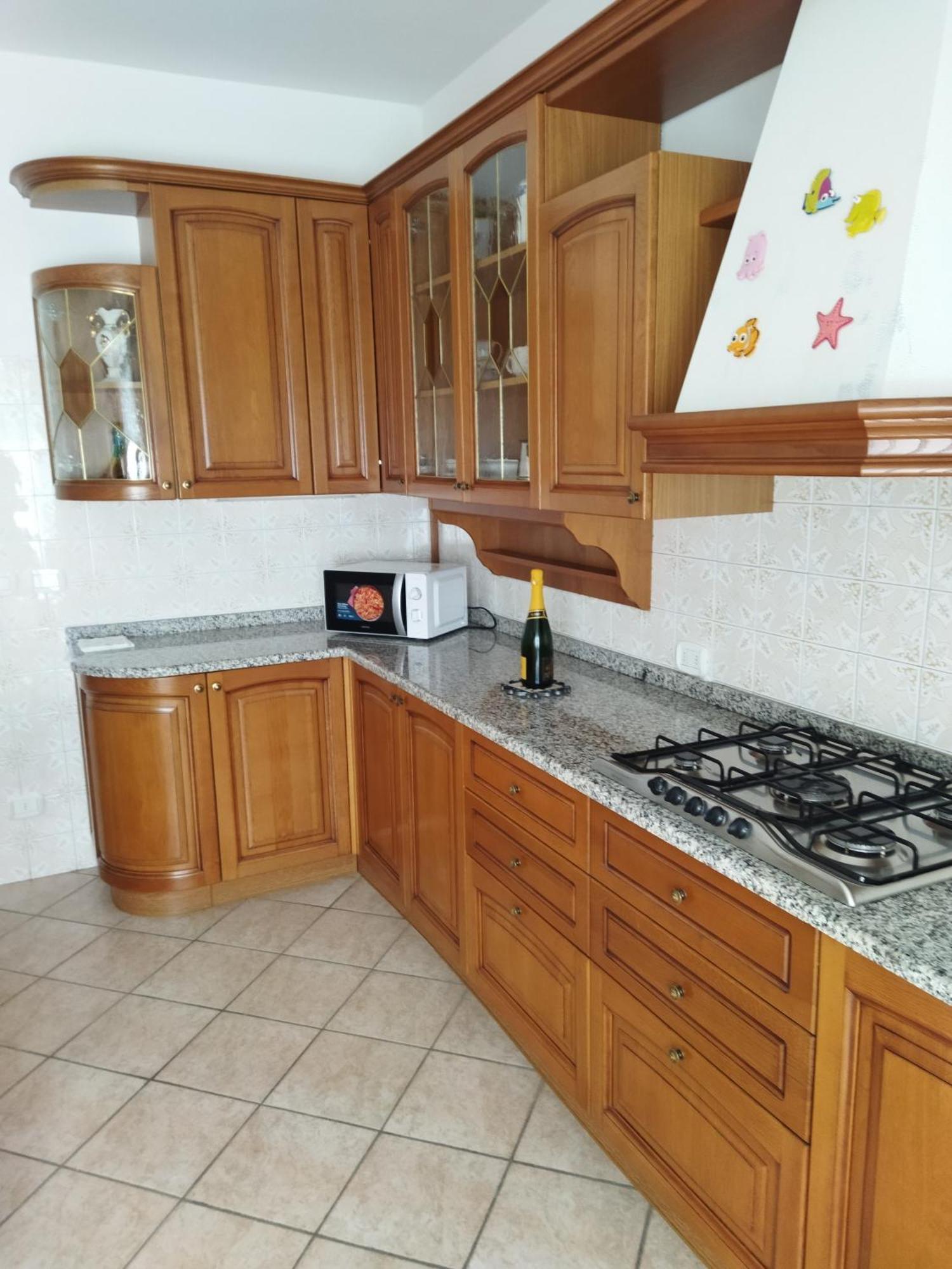 Rose Garden House Wi-Fi Apartment Riva del Garda Luaran gambar