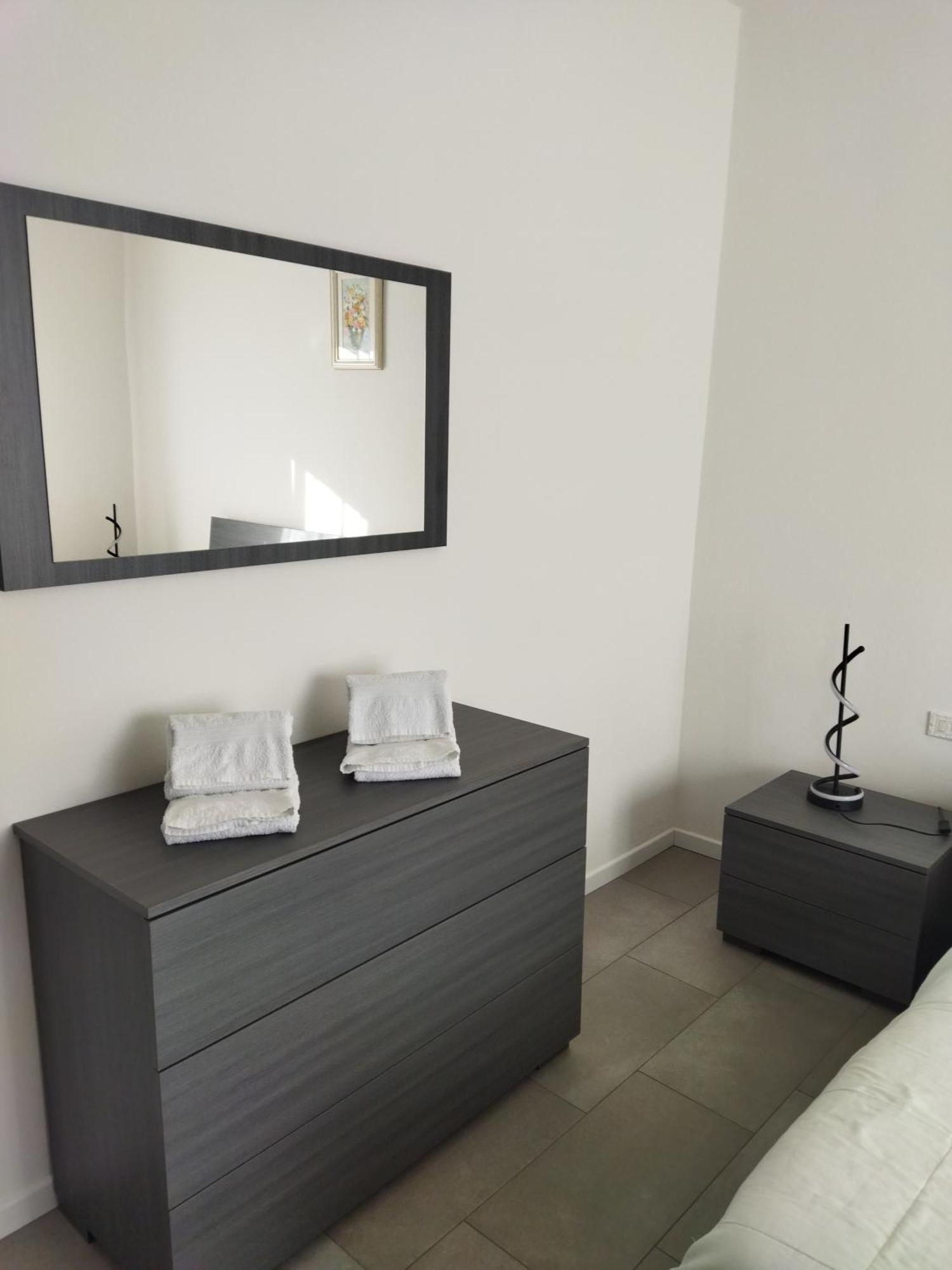 Rose Garden House Wi-Fi Apartment Riva del Garda Luaran gambar